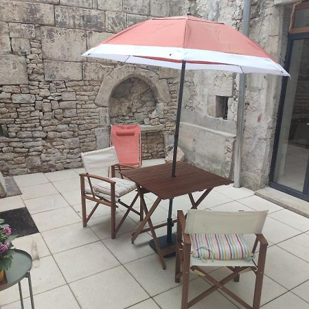 Studio De Charme, Au Calme Dans Le Vieux Chaumont Chaumont  Ngoại thất bức ảnh